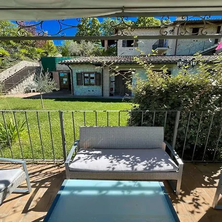 Spoleto Poolside-apt 2spoleto Centre 07 Kmssleeps 4wifiaircon アパート *