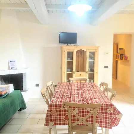 Spoleto Poolside-apt 2spoleto Centre 07 Kmssleeps 4wifiaircon * Colle Umberto