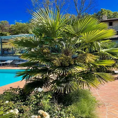 Spoleto Poolside-apt 2spoleto Centre 07 Kmssleeps 4wifiaircon アパート