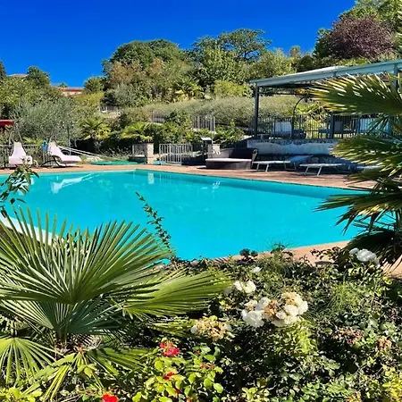 Spoleto Poolside-apt 2spoleto Centre 07 Kmssleeps 4wifiaircon Daire